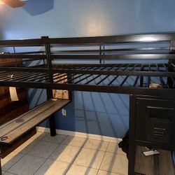 Full Size Bunk Bed With Desk