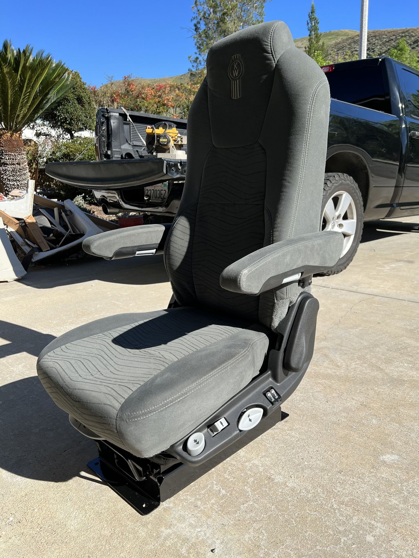 Kenworth T680 Seat