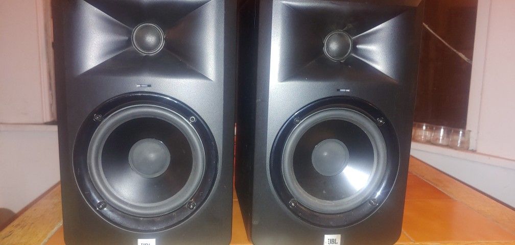 Jbl Lsr305 Monitors (pair)