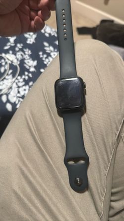 Apple Watch SE 2 - GPS + CELLULAR (LIKE NEW)