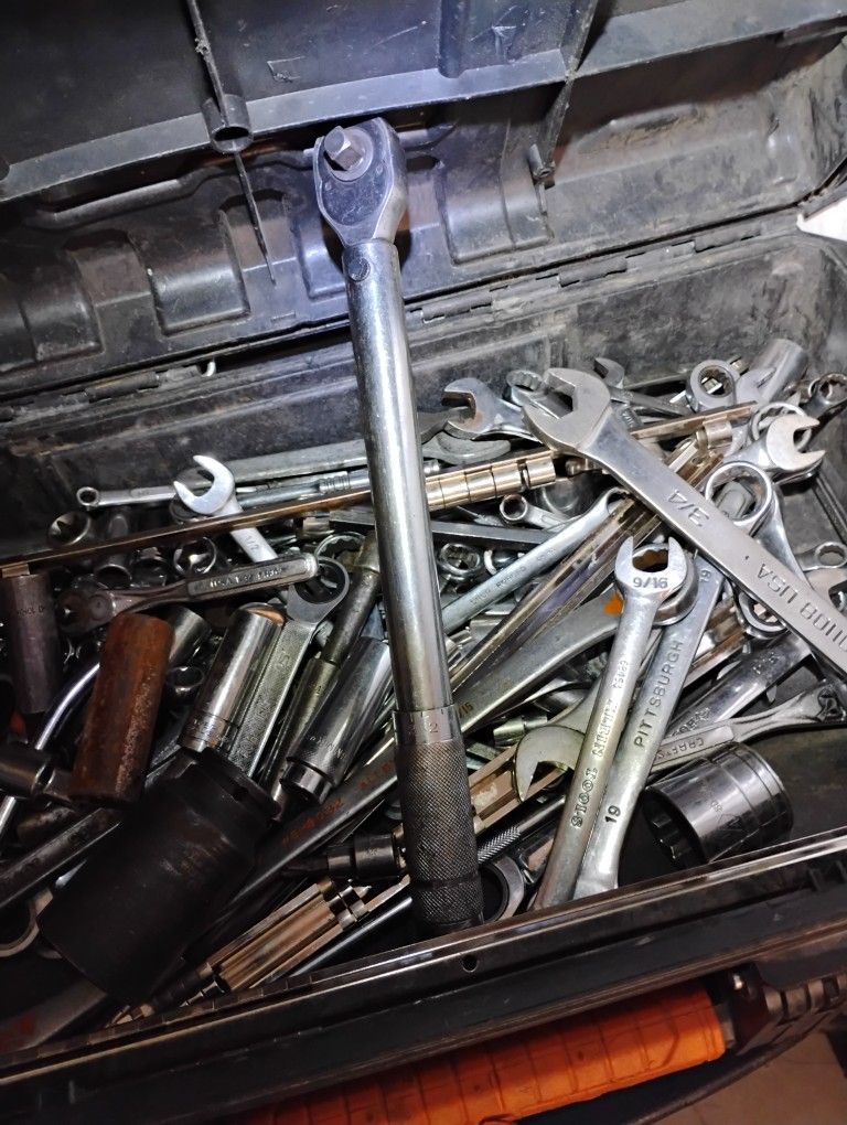 Mix Wrenches Sockets