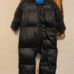 COLUMBIA ONE PIECE  BLACK ZIP FRONT SNOWSUIT