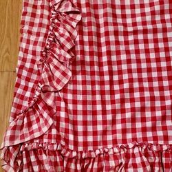 Red And White Buffalo Check Curtain..size 54 X36..maybe Fit Kitchen Window..ruffles With Opening In The Middle..good Condition!