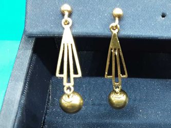 Earrings - Yellow Gold 10k (.417) 1.7 grams