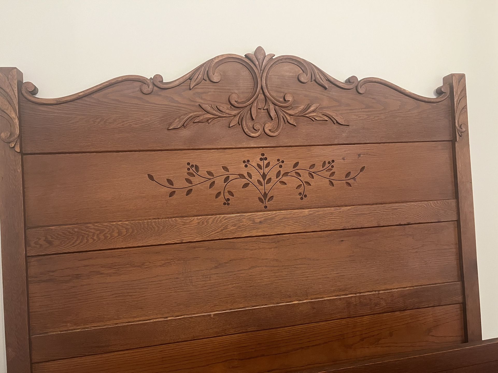 Antique Eastlake Victorian Full Sized Bed Set