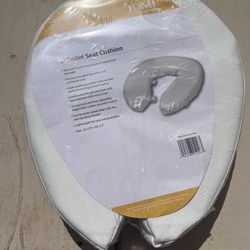 Brand New - RAISED TOILET SEAT CUSHION 
