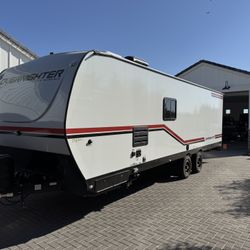 2022 Genesis Supreme Overnighter 27-14.6FKMG