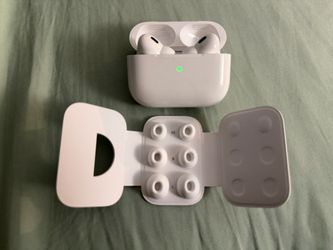 Apple AirPods Pro with Charging Case
