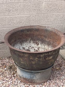 Cast iron cauldron