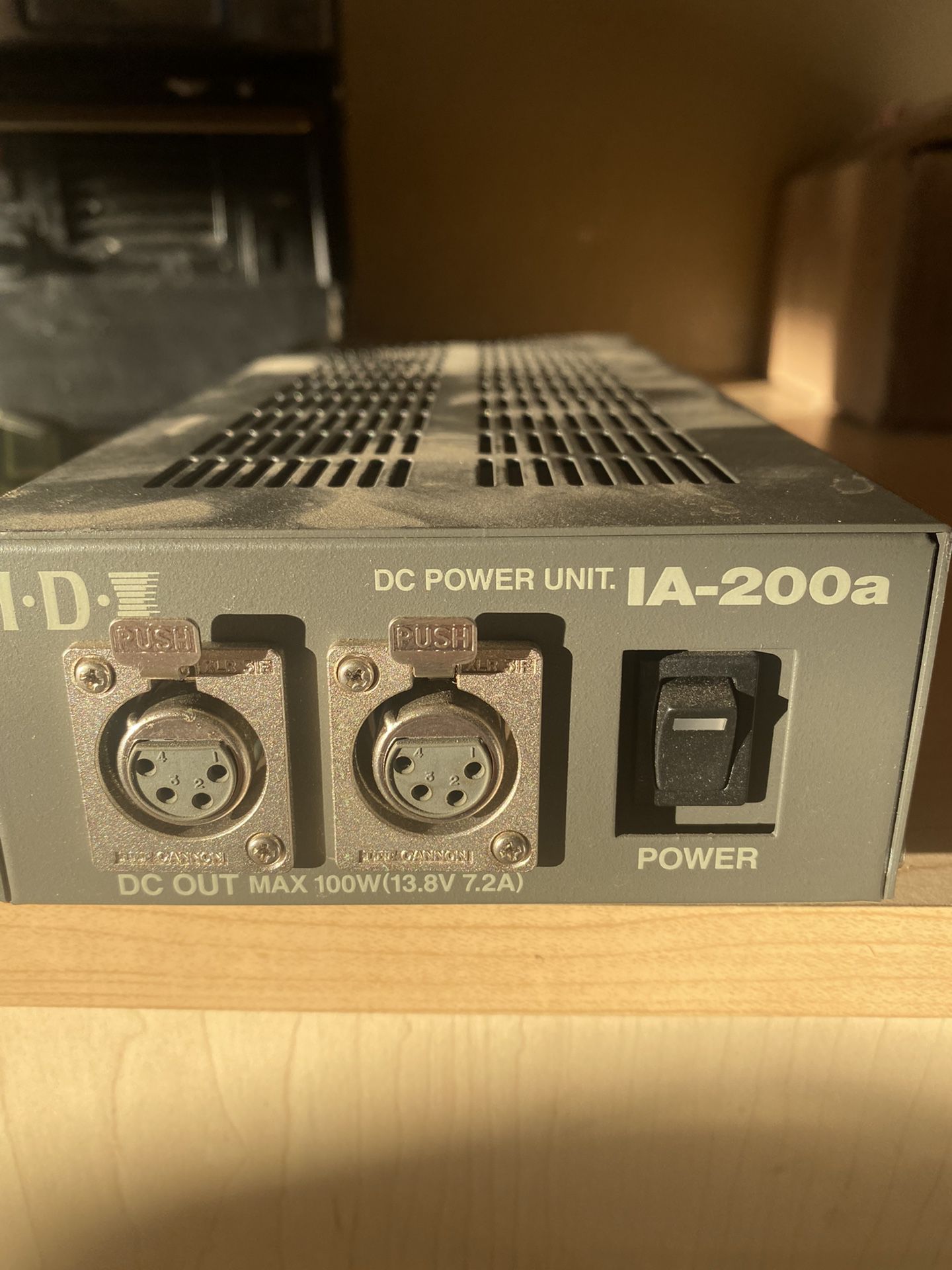 IDX  IA-200 Dual Channel Camera Power Supply 
