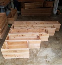 CUSTOM BUILT PLANTER BOXES 