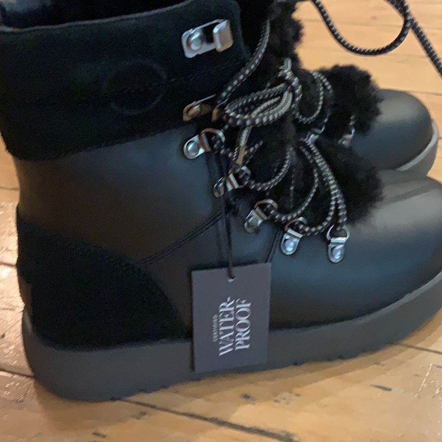 New Ugg Women Boots Size 6 Waterproof Real Lamb Fur Leather