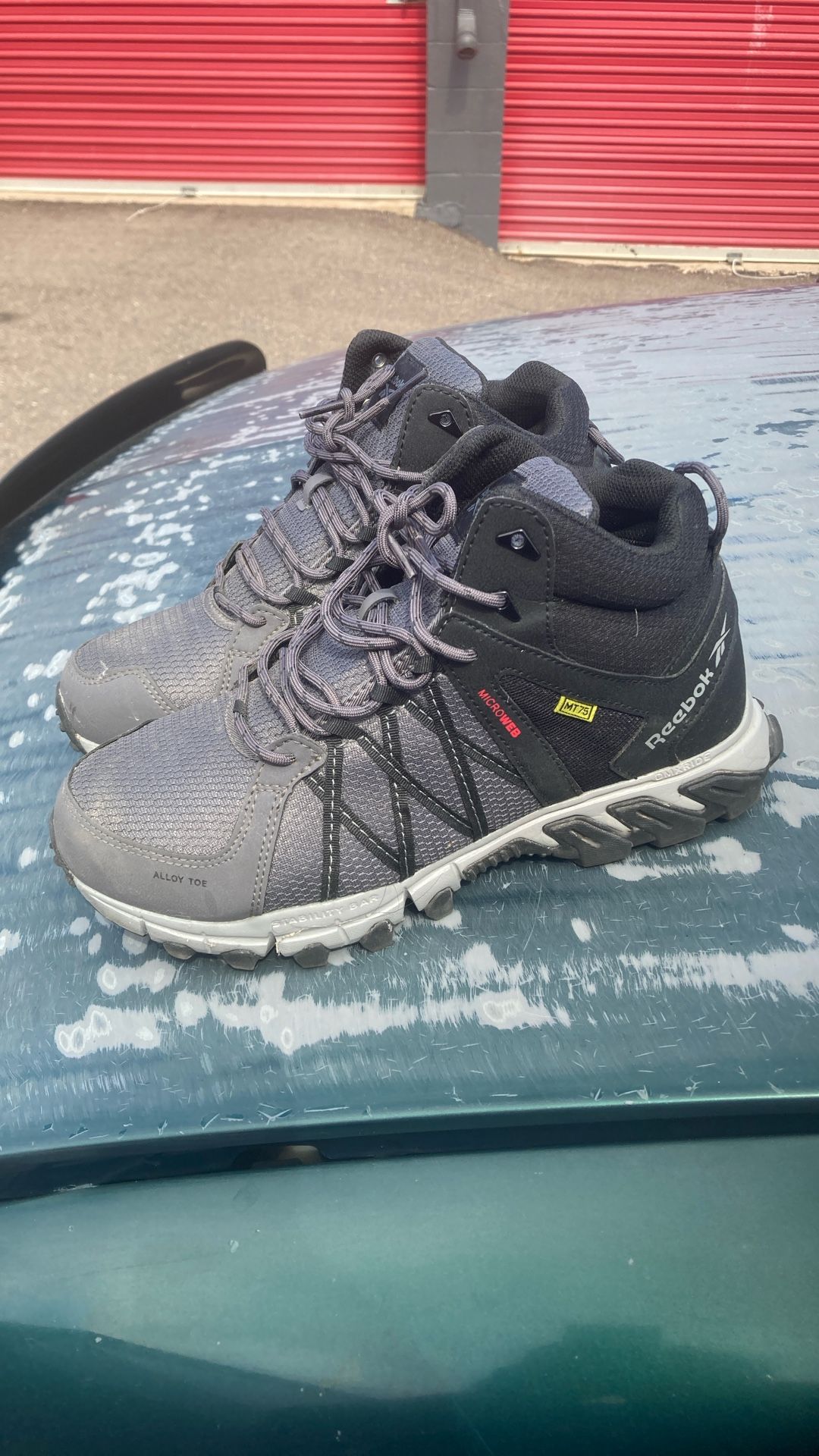 Brand New Reebok MT75 Composite Toe Workshop (size 9)