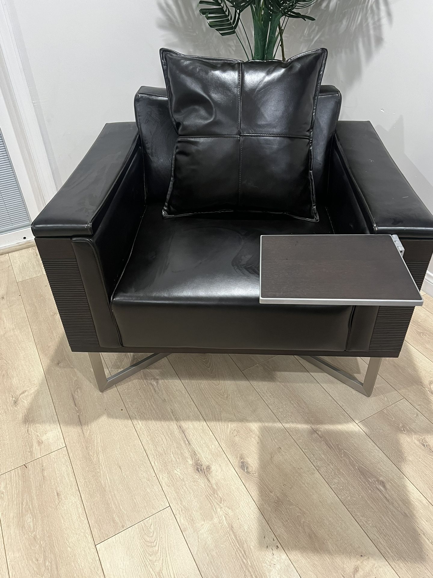 Contemporary Side Chair
