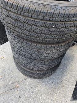 Set of 4 - 255/70/17