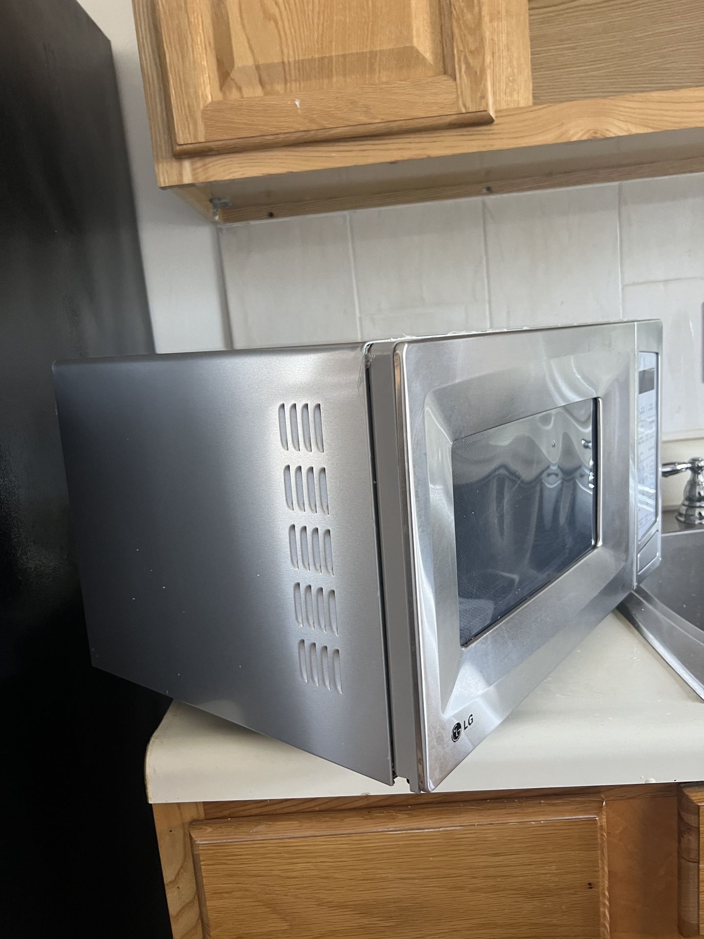 LG microwave