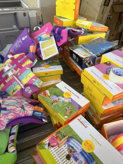 Summer Stuff Pools New I Have 2 Pallets $600 For Everything 