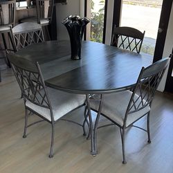 Dining set
