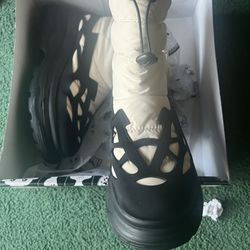 Size 10