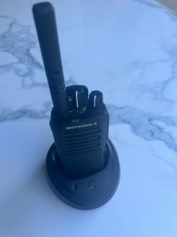 MOTOROLA SOLUTIONS MOTOTRBO R2 Analog Radio