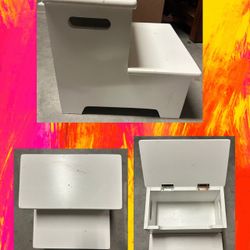 ****Cute Lil Dyr Step Stool****