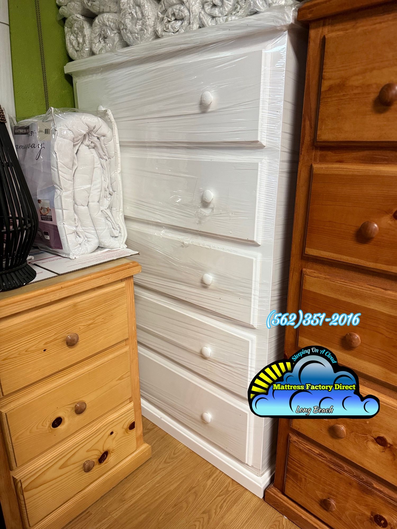 White Jumbo Pinewood 2 Knob Dresser Cajonera Nueva