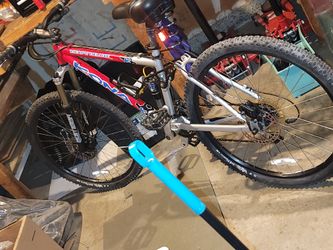 Kona bike kikapu delux