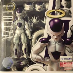 S.H. Figuarts Frieza (Freeza) Ressurection 1/12 Figure
