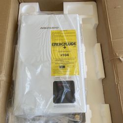 MIZUDO Comfortech Classic CS80 4.1 GPM 80,000-BTU Residential Natural Gas Tankless Water Heater, Indoor 