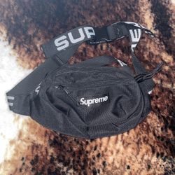 supreme fanny pack/ side bag