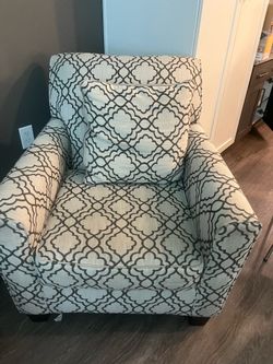Gray Accent Armchair (Ashley Furniture)