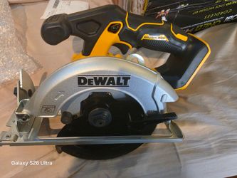 DeWalt 20V Brushless Cordless Circular Saw