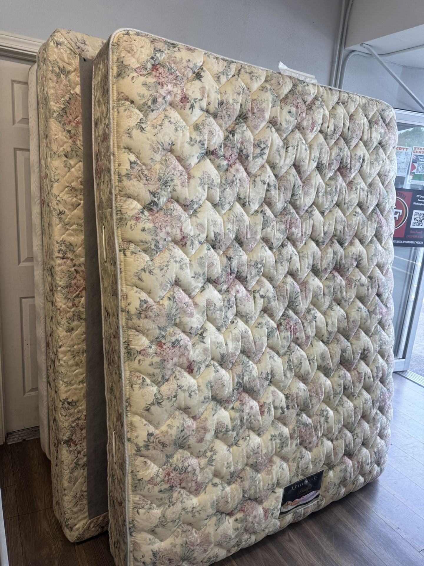 Queen Size Mattress & Box Spring Set