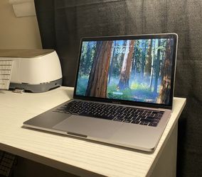 2019 MacBook Pro, Touch Bar