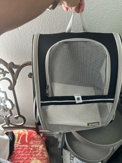 Pet carrier