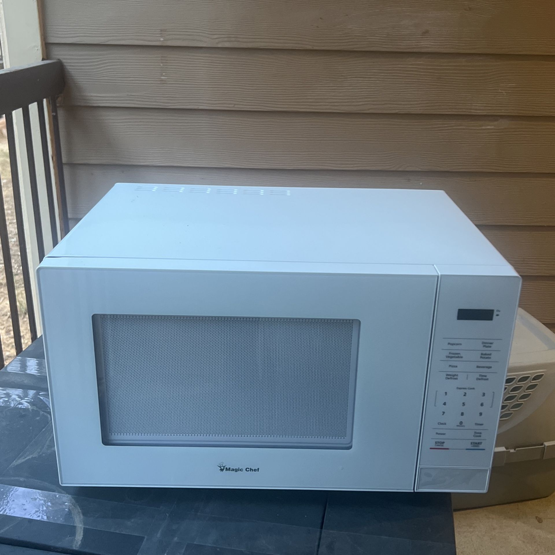 Magic Chef microwave 