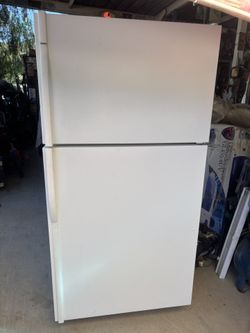KENMORE REFRIGERADOR APARMENT SIZE