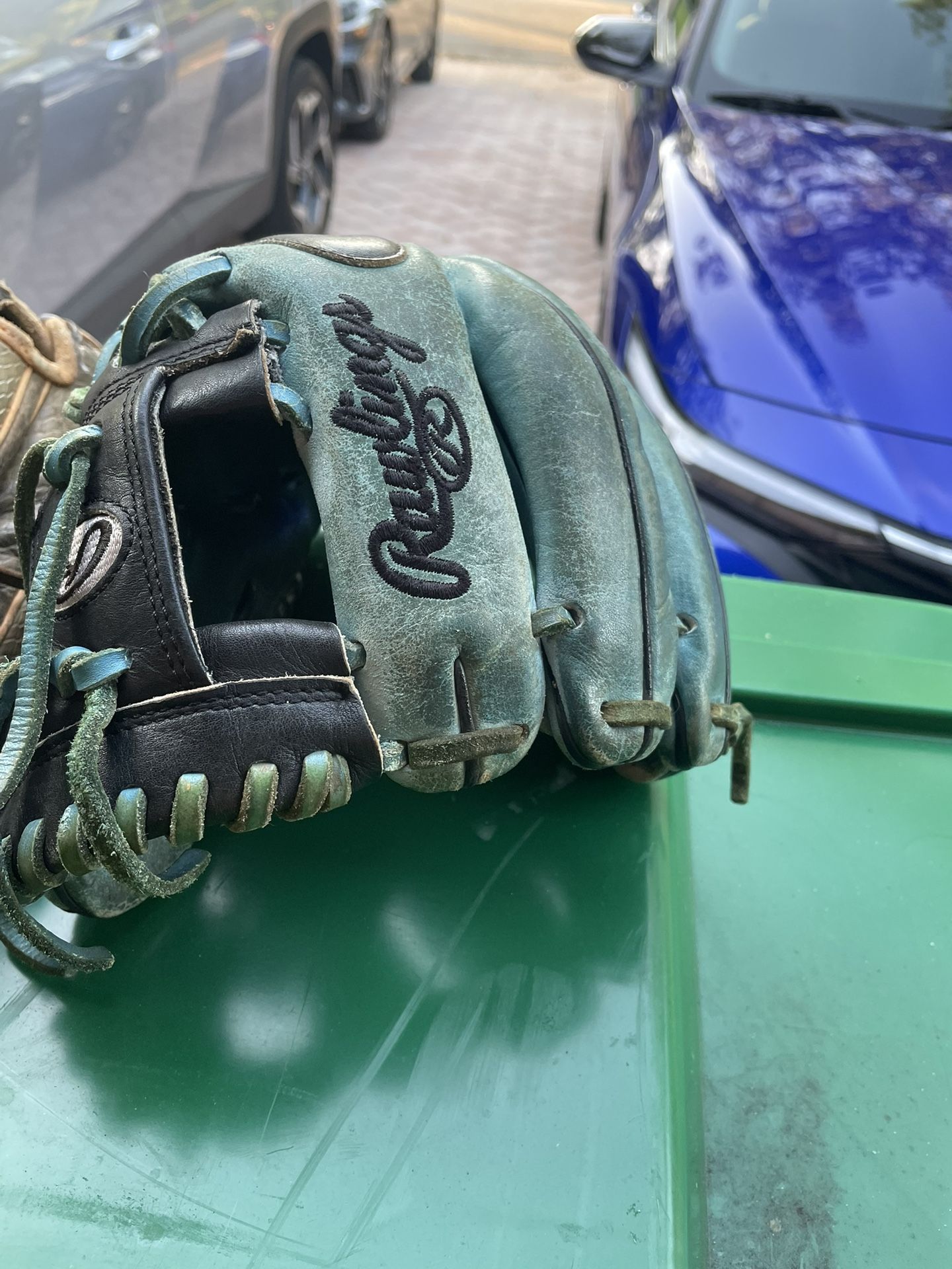 2 Infield Gloves