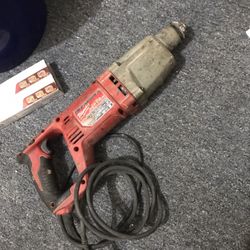 MILWAKEE.   Hammer. Drill.     