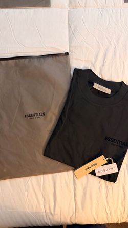 Essentials Strech Limo (Black) shirt