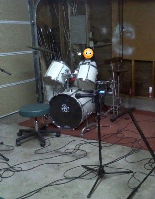 Tama Drums Complete Set