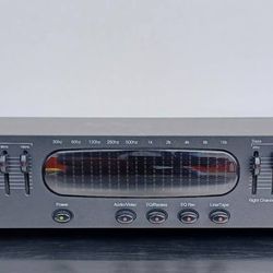 AudioSource Model EQ 100 Graphic Equalizer and Spectrum Analyzer