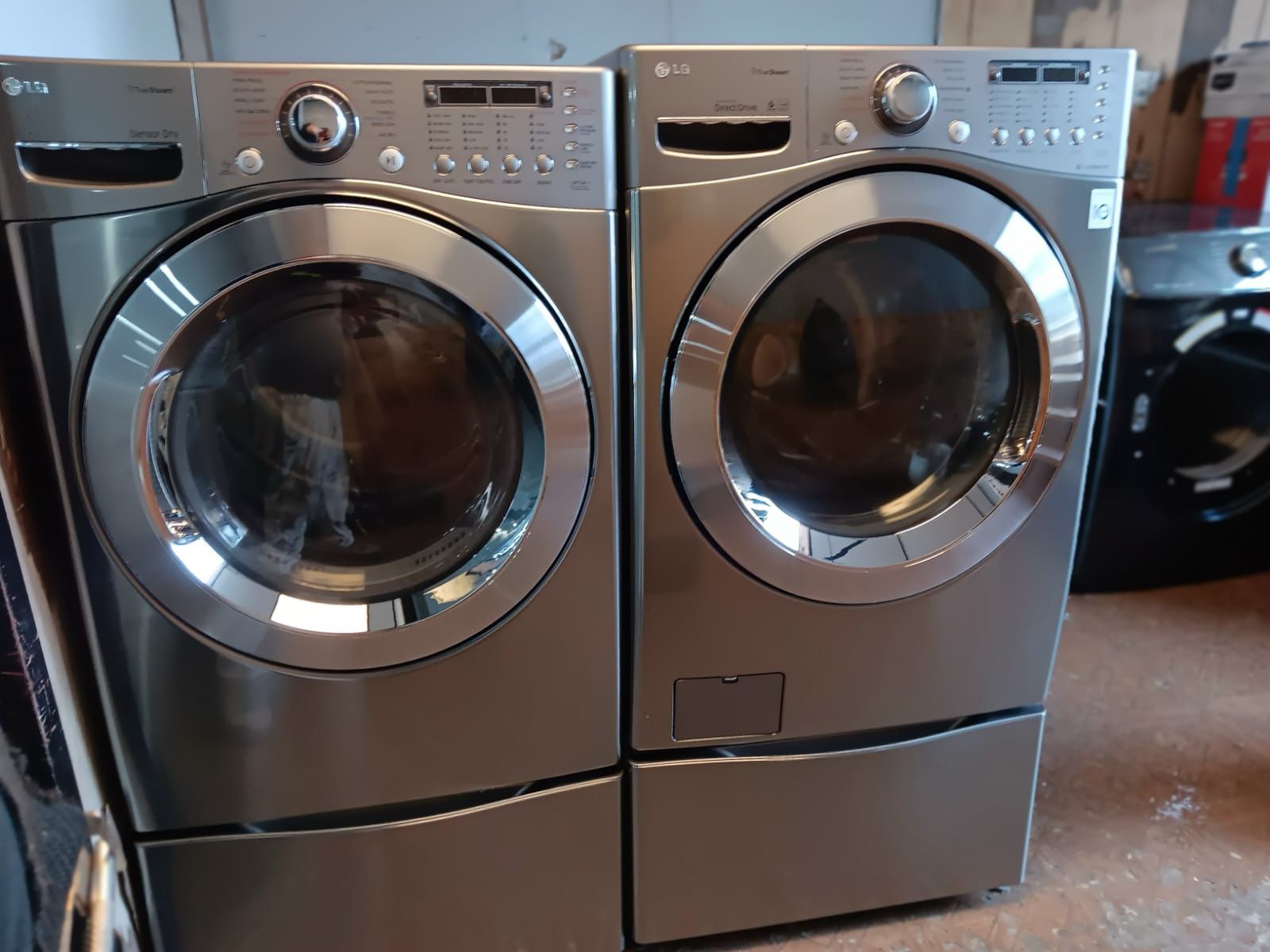LG set Stainless Steel washer And dryer Electric