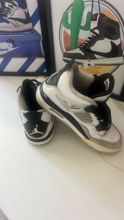 7Y - Jordan 4’s