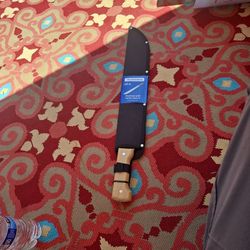 BRAND NEW ,Tramontina
18 in. Machete with Carbon Steel Blade and Wood Handle with Nylon Sheath$10.00