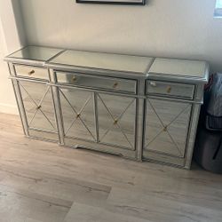 Mirrored Sideboard 