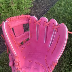 Crown Tip 44 Pro Glove 11.75 Need Cash Or Trades