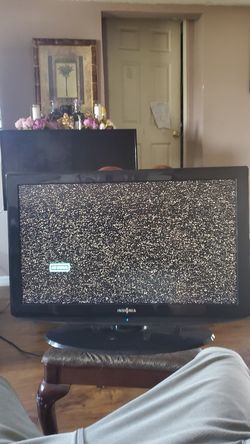Insignia 32inch hd Tv