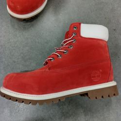 (RED )TIMBERLAND BOOTS