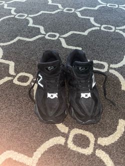 Black New Balance 9060 B